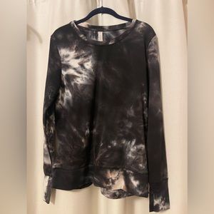 Yogo Athletic Crewneck top